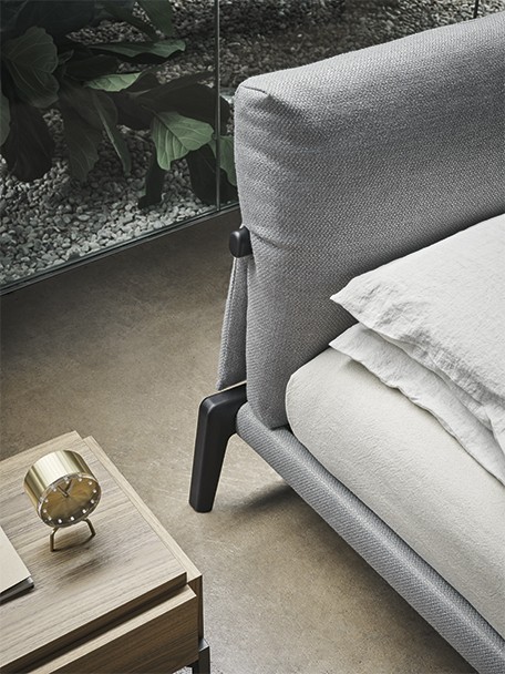 Фото Кровать Kriss от Bonaldo