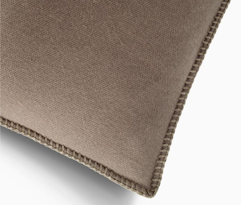 Фото Подушка для дивана Molteni SOFT PLAID CUSHION