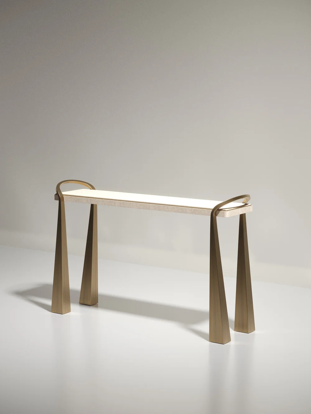 Фото Консоль Arche Console Table от R&Y Augousti