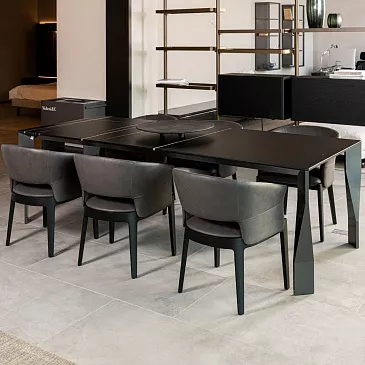 Фото Необычный стол Diamond от Molteni & C