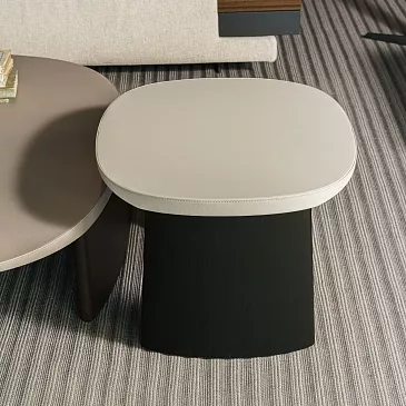 Фото Журнальный столик Cleo 60 Ecoskin Ivory / Black oak от Molteni & C