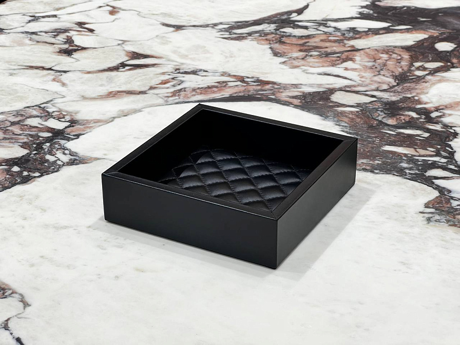 Фото Поднос  GioBagnara FEBE DIAMONDS SMALL SQUARE VALET TRAY