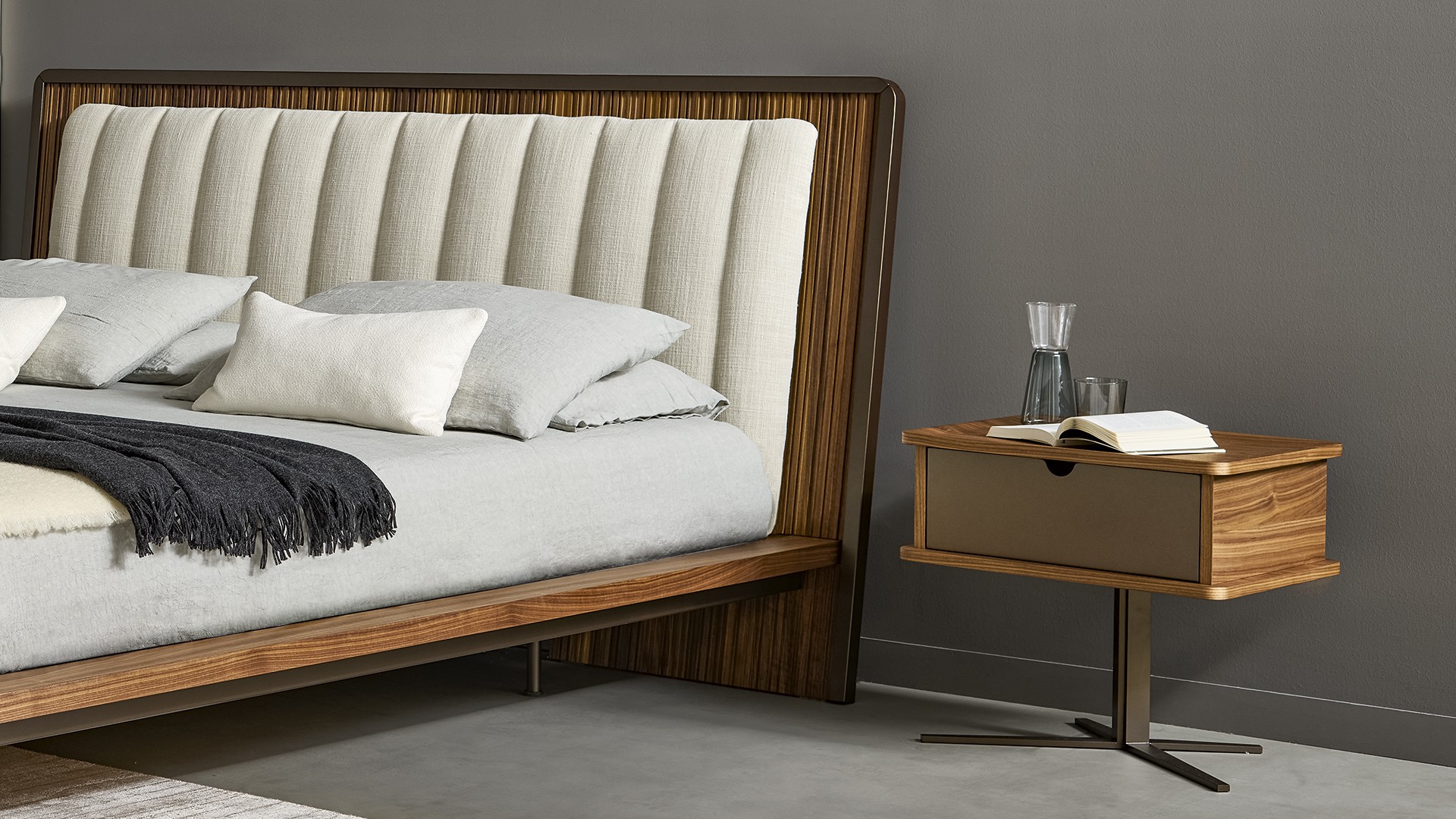 Фото Прикроватная тумба BONALDO NELSON BEDSIDE TABLE