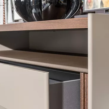 Фото Комод 5050 от Molteni & C