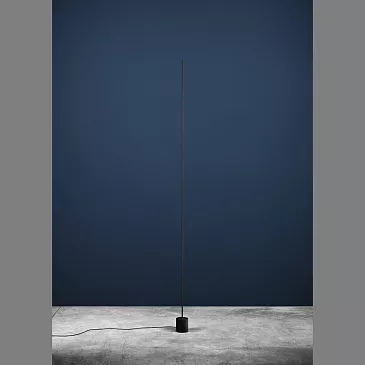 Фото Торшер Light Stick Black от Catellani & Smith