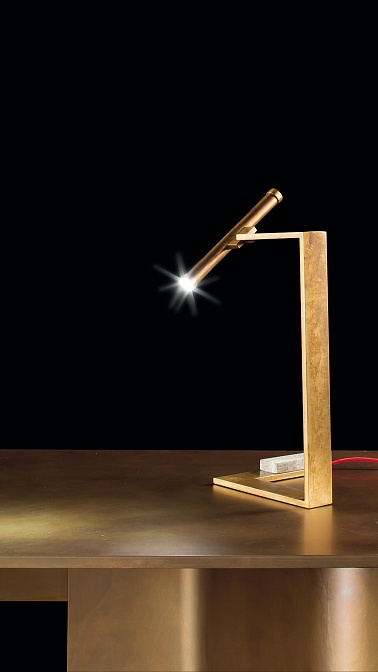 Фото Настольная лампа Henge FLAT LAMP TABLE
