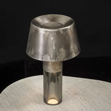 Фото Настольная лампа Ghost Lamp Table от Henge
