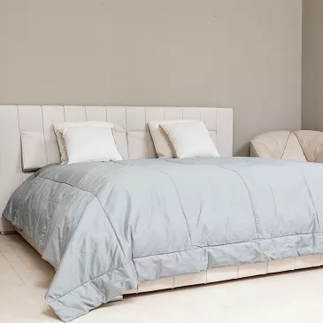 Фото Кровать с функциональным изголовьем High-Wave от Molteni & C
