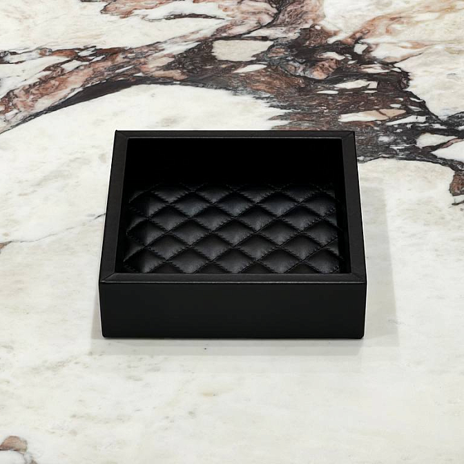 Фото Поднос  GioBagnara FEBE DIAMONDS SMALL SQUARE VALET TRAY